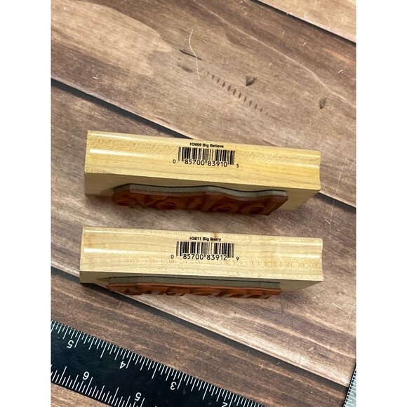 SET OF 2 HOLIDAY THEMED WOOD MOUNTED RUBBER STAMPS BY HERO ARTS BELIEVE MERRY - Picture 4 of 5